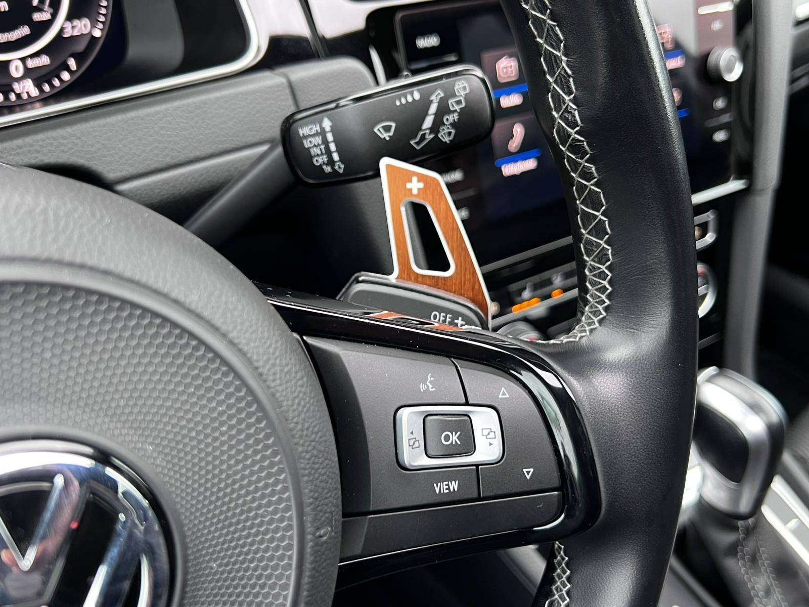 Volkswagen Golf R 2.0 TSI 4motion DSG COCKPIT TOIT-PANO CARNET ACC