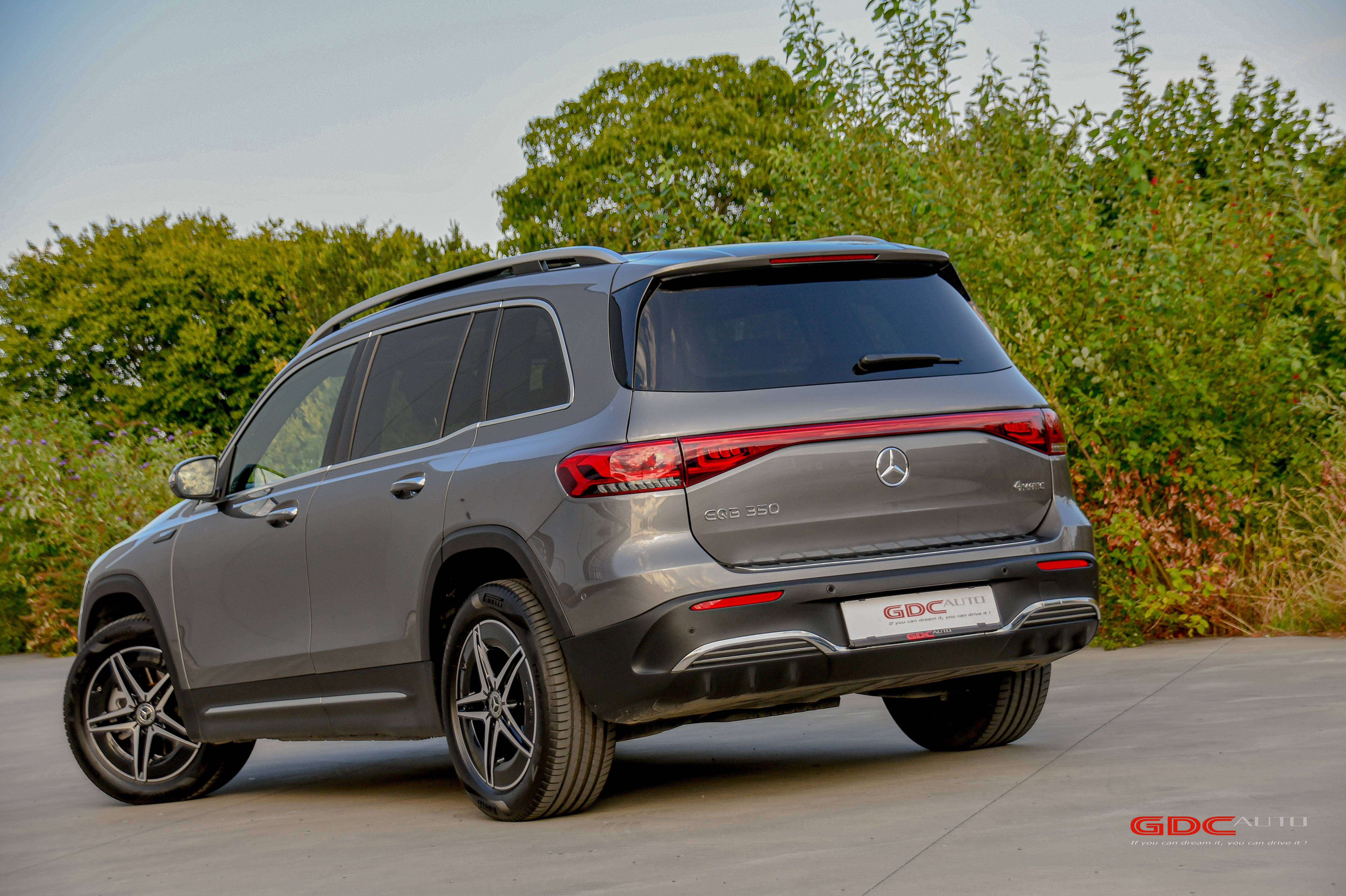 Mercedes-Benz EQB 350 AMG LINE - 4 MATIC -PANO DAK - 7PL