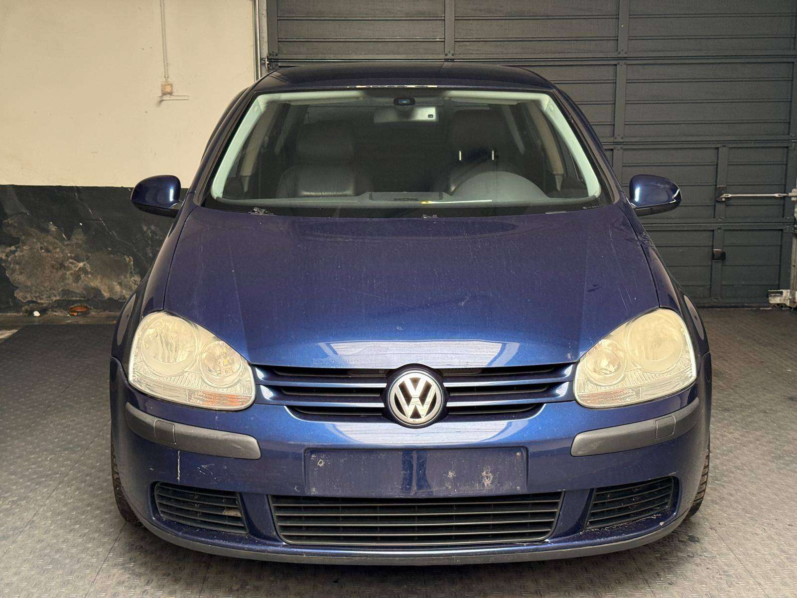 Volkswagen Golf Golf 1.6i 16v FSI Sportline Tiptronic