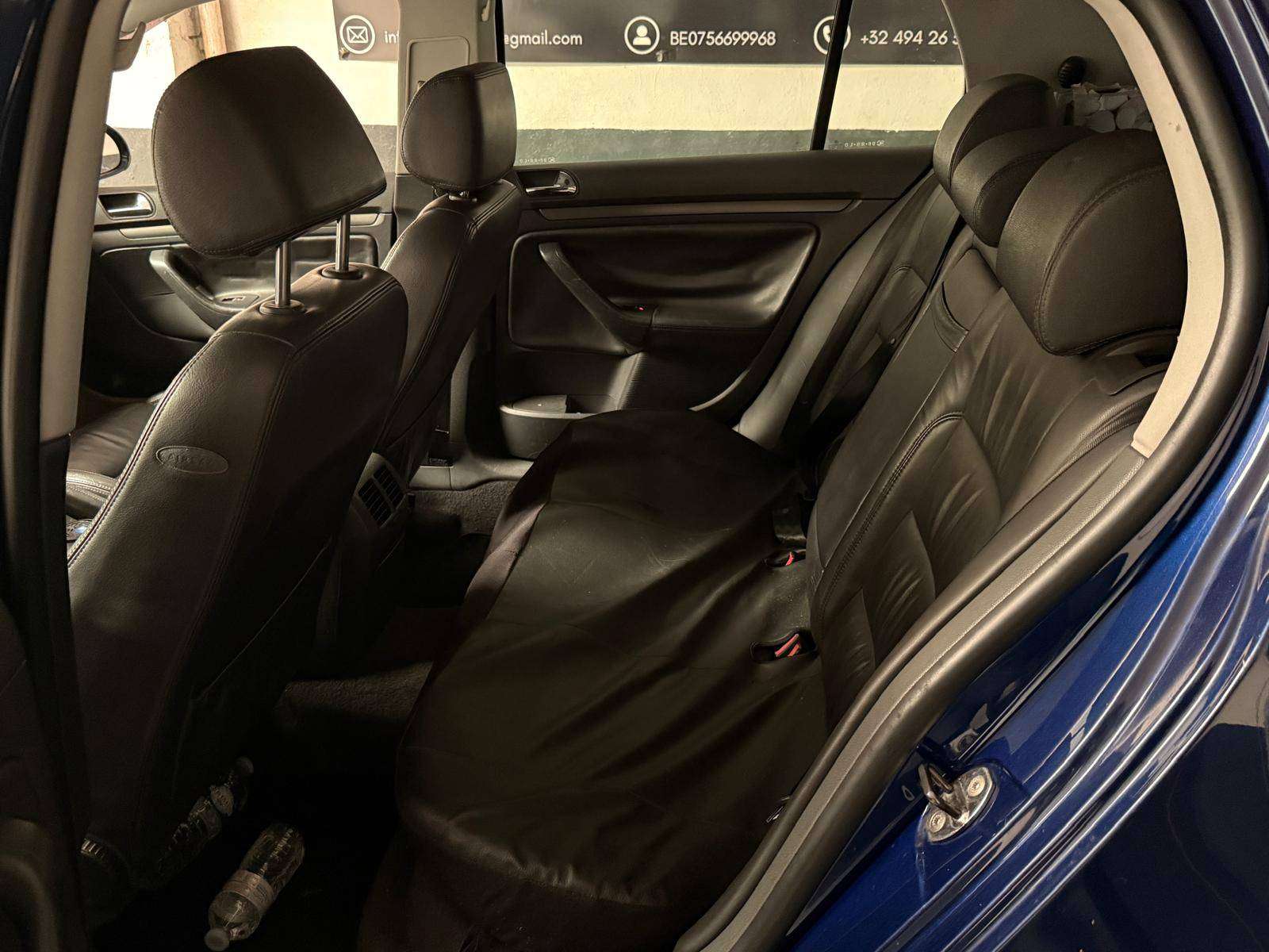 Volkswagen Golf Golf 1.6i 16v FSI Sportline Tiptronic
