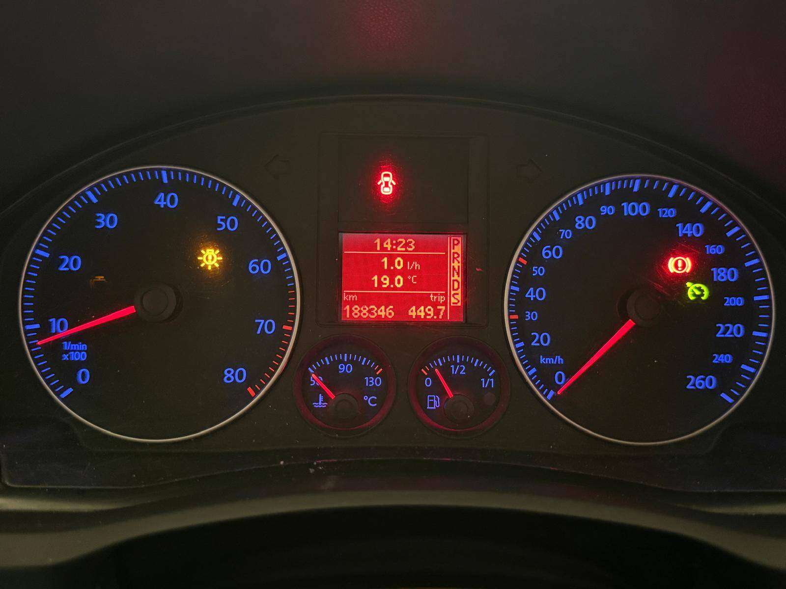 Volkswagen Golf Golf 1.6i 16v FSI Sportline Tiptronic