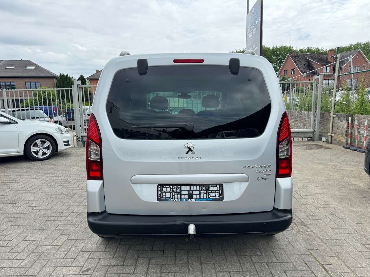 Peugeot Partner Tepee Outdoor 1.6 e-HDi