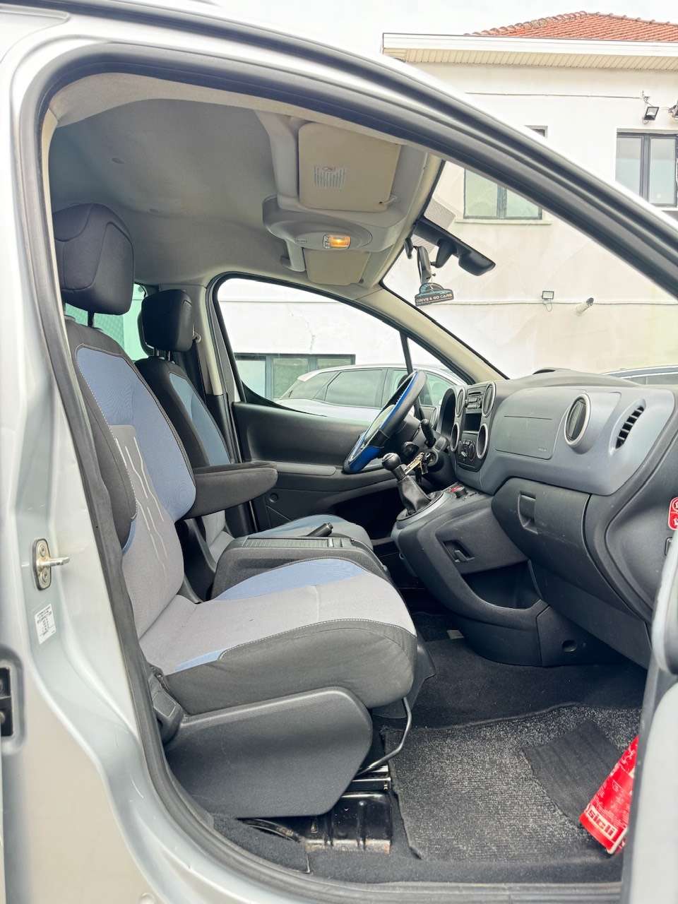 Peugeot Partner Tepee Outdoor 1.6 e-HDi