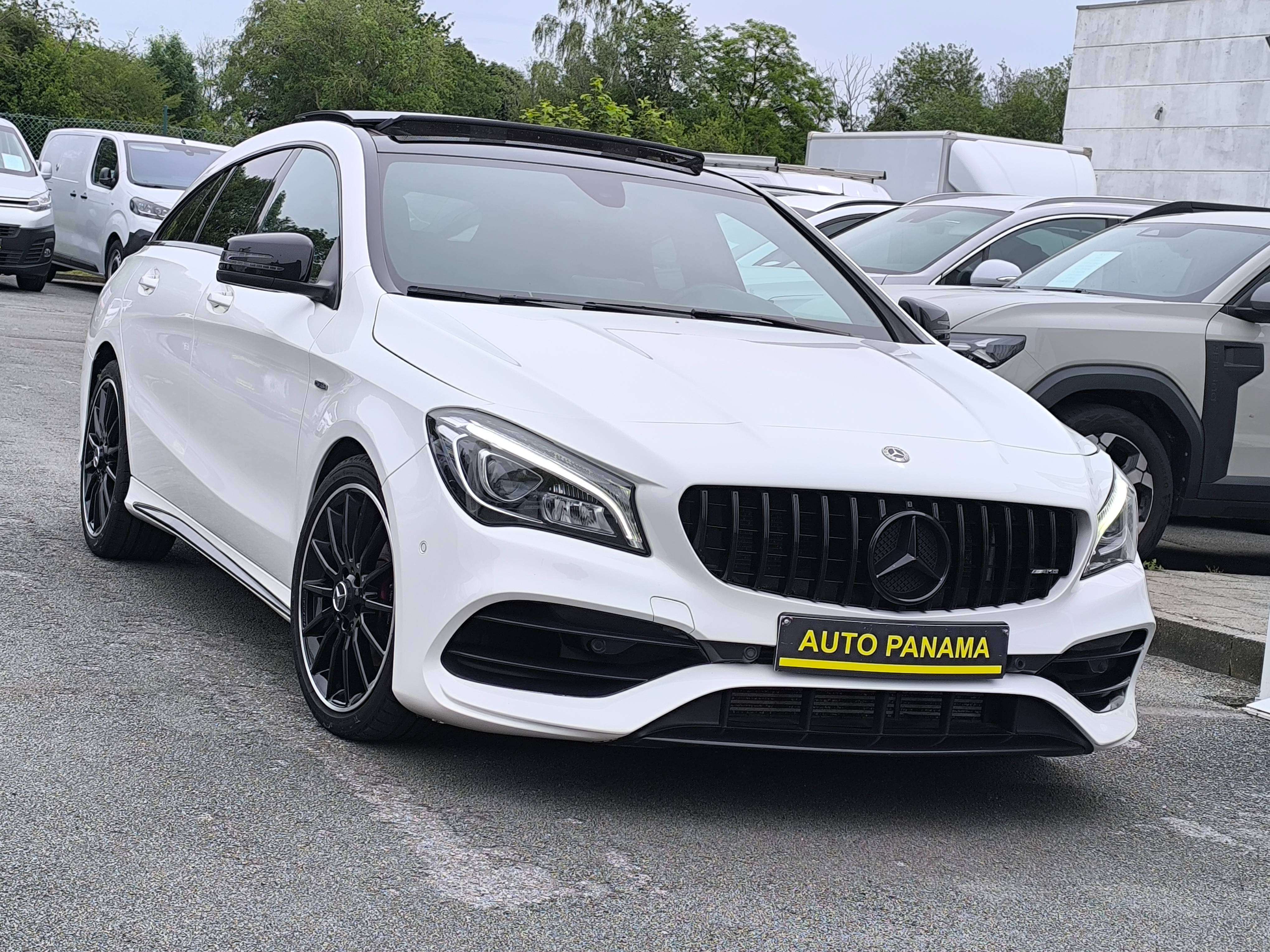 Mercedes-Benz CLA 180 SHOOTING BREAK PACK AMG NIGHT TOIT PANO CUIR  FULL
