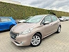 Peugeot 208 1.2i Benzine ** 1 JAAR GARANTIE ** !! thumbnail