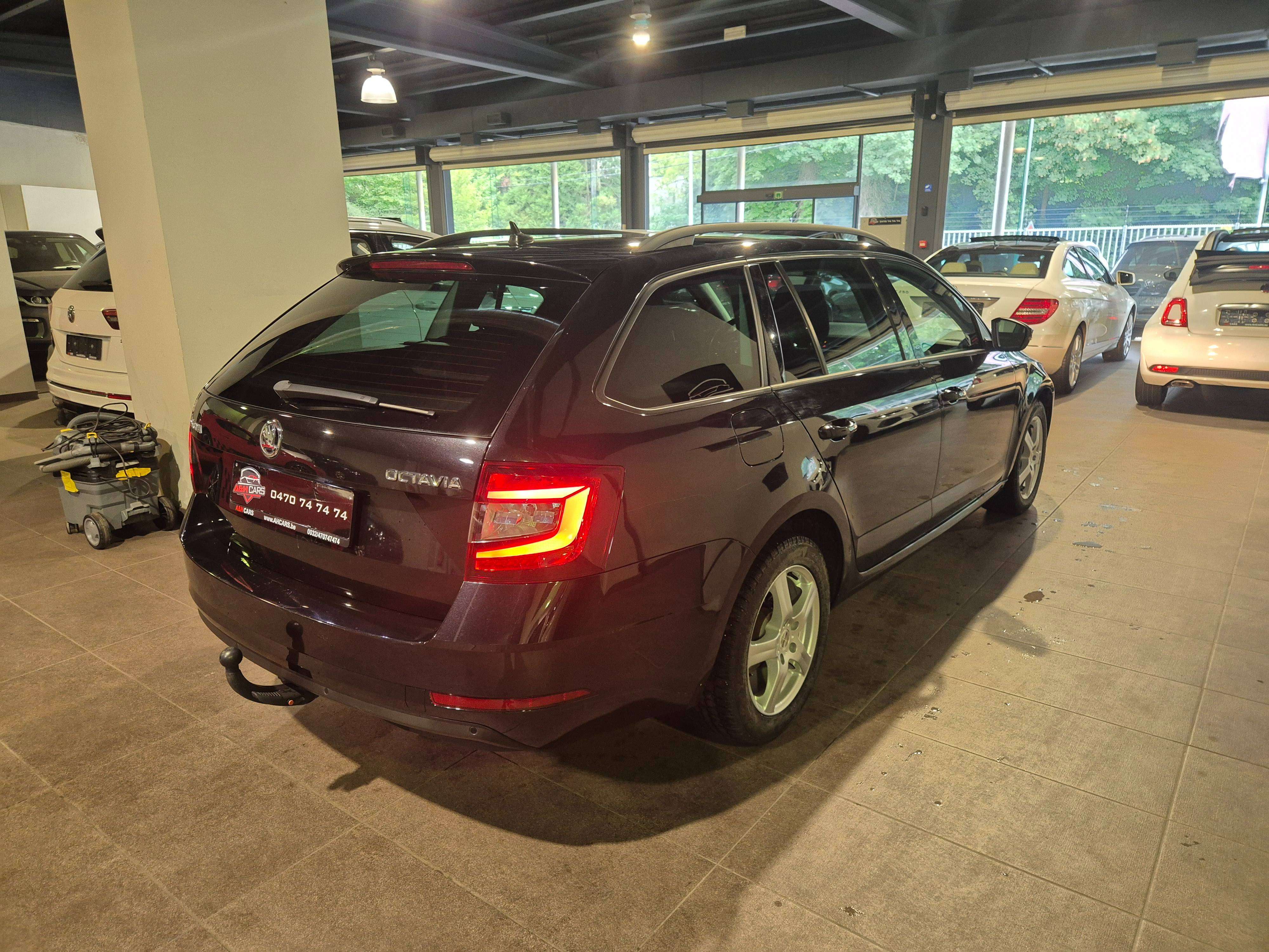 Skoda Octavia Octavia SW 1.6 CR TDi Ambition DSG (EU6.2)