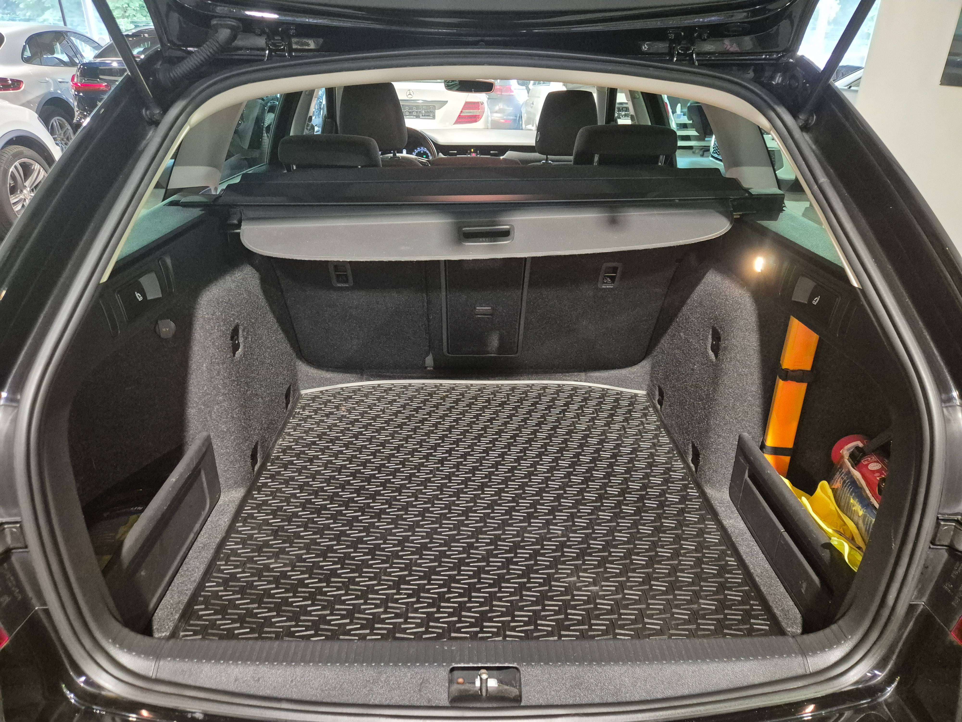 Skoda Octavia Octavia SW 1.6 CR TDi Ambition DSG (EU6.2)