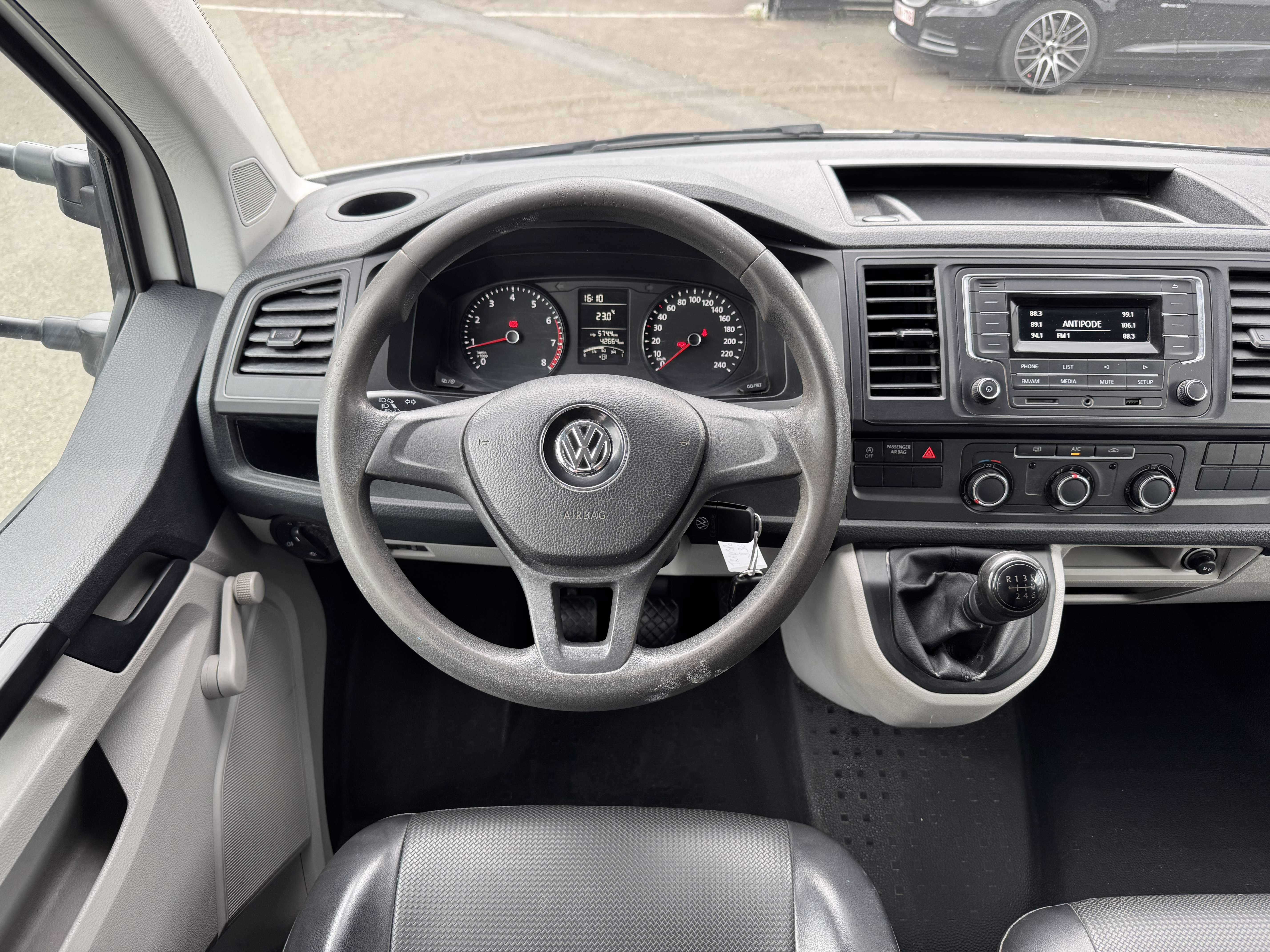 Volkswagen T6 Transporter 2.0 TSI / DOUBLE CABINE / PLATEAU / LAADBAK