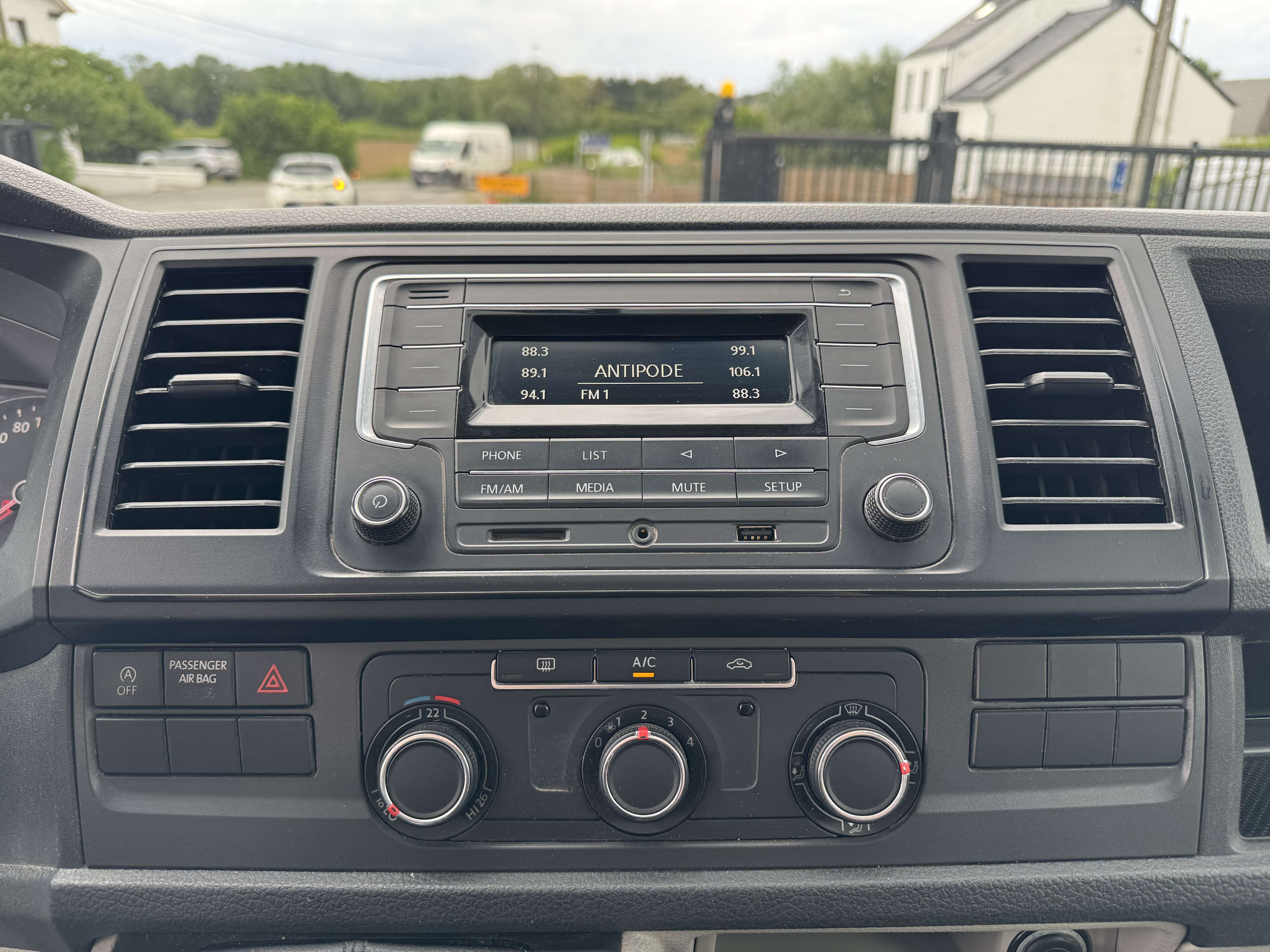Volkswagen T6 Transporter 2.0 TSI / DOUBLE CABINE / PLATEAU / LAADBAK