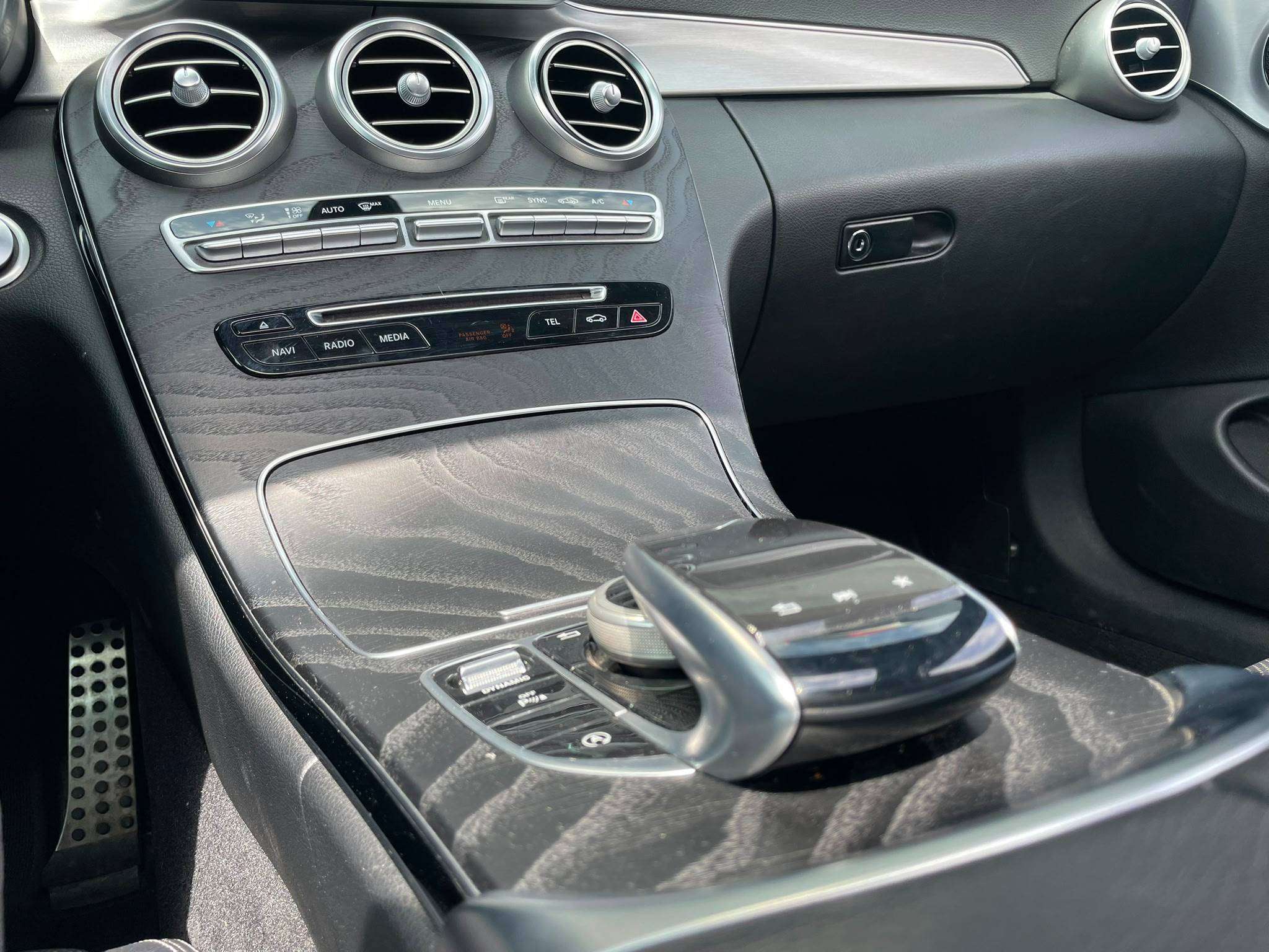 Mercedes-Benz C 180 Coupe 431,66€ PAR MOIS 0% SANS FRAIS !!/ PACK AMG / TOIT PANO / RADAR AV AR / CUIR / START AND STOP