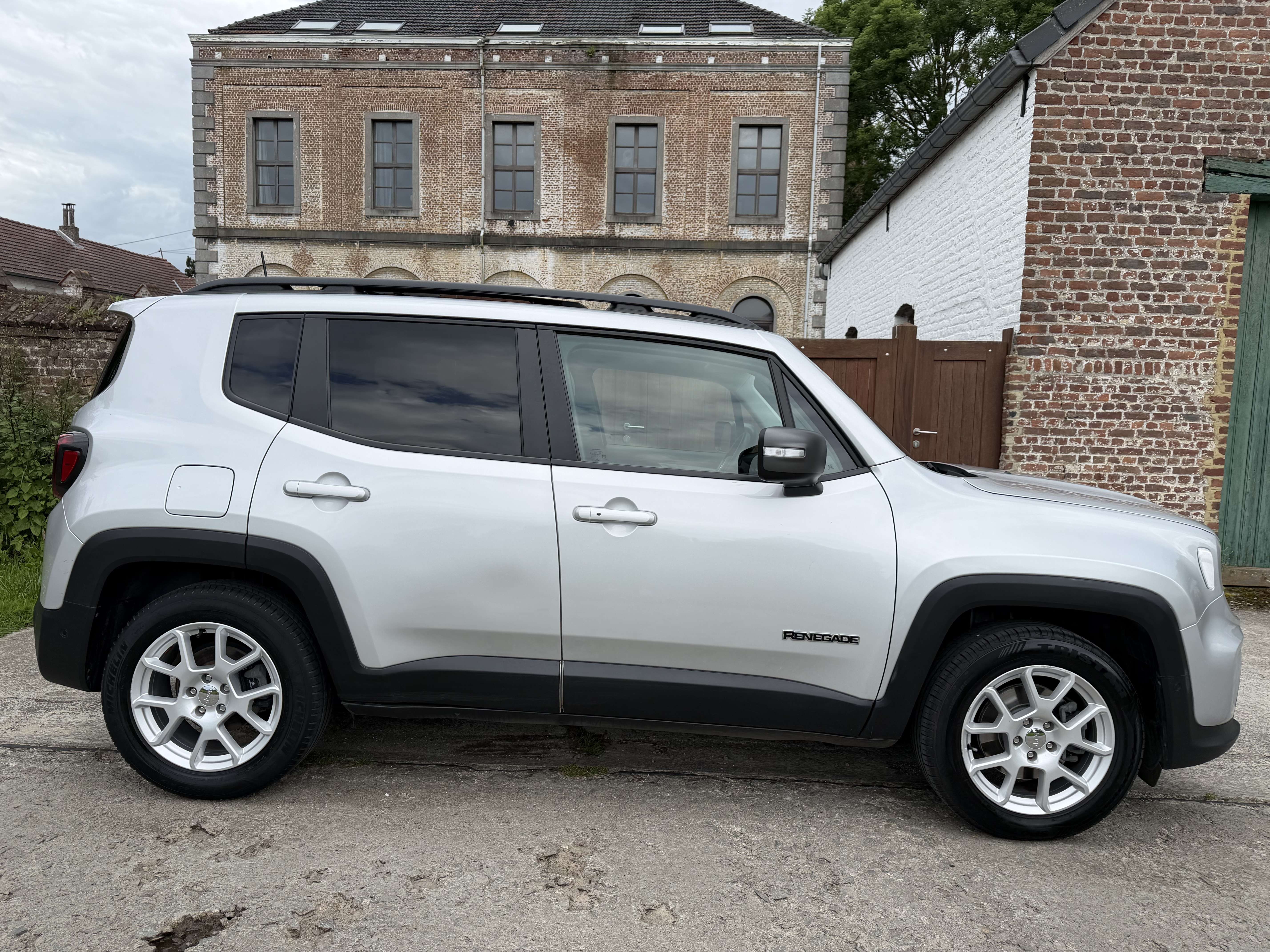 Jeep Renegade 1.0 T3 Limited *PANO*GPS*CAM*CARPLAY*GARANTIE*