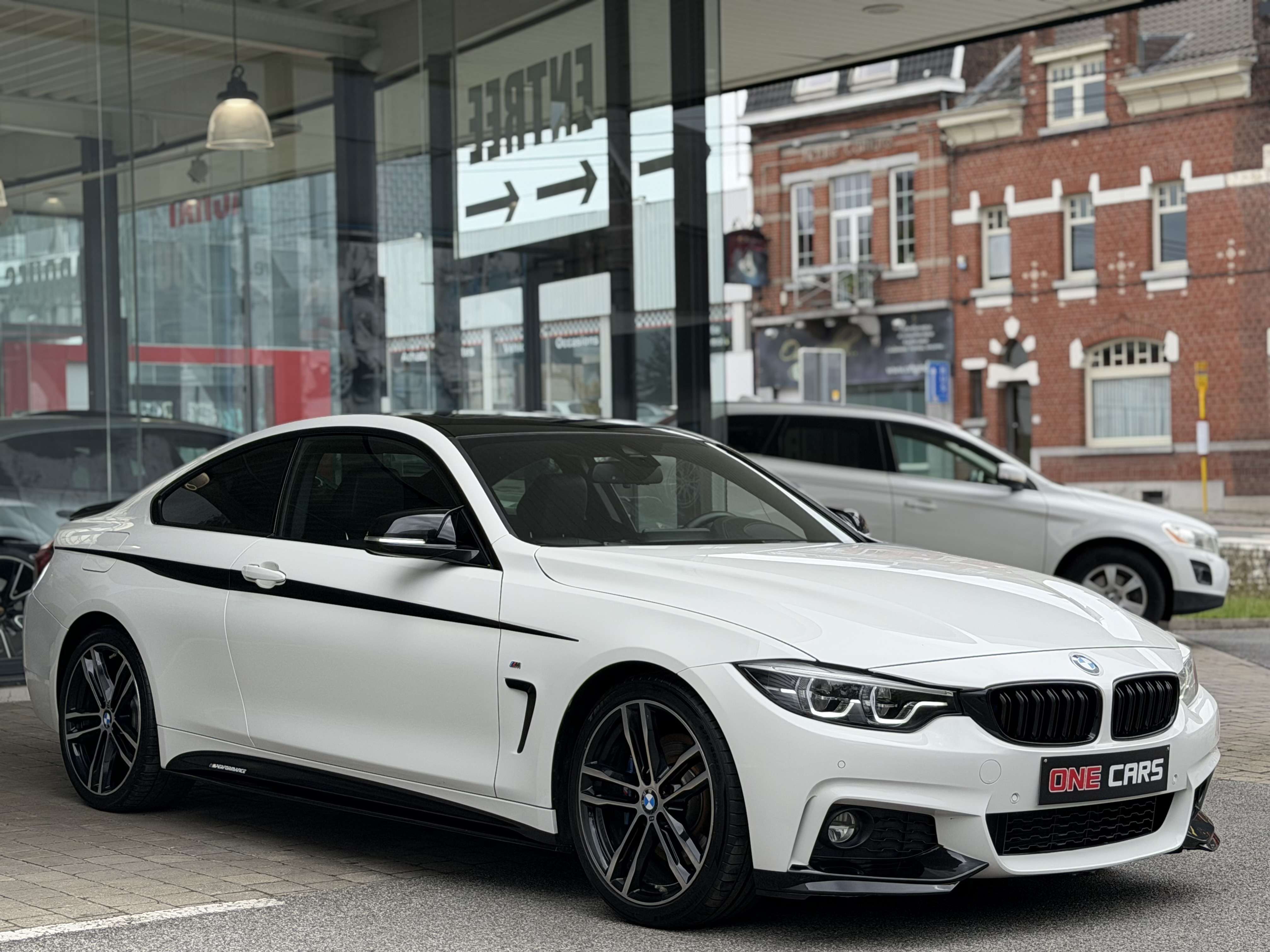 BMW 430 iA Coupé (PACK M Performance) COCKPIT-CARPLAY-CAMERA-TOE-CUIR-GPS-JA19P-GAR 12MOIS