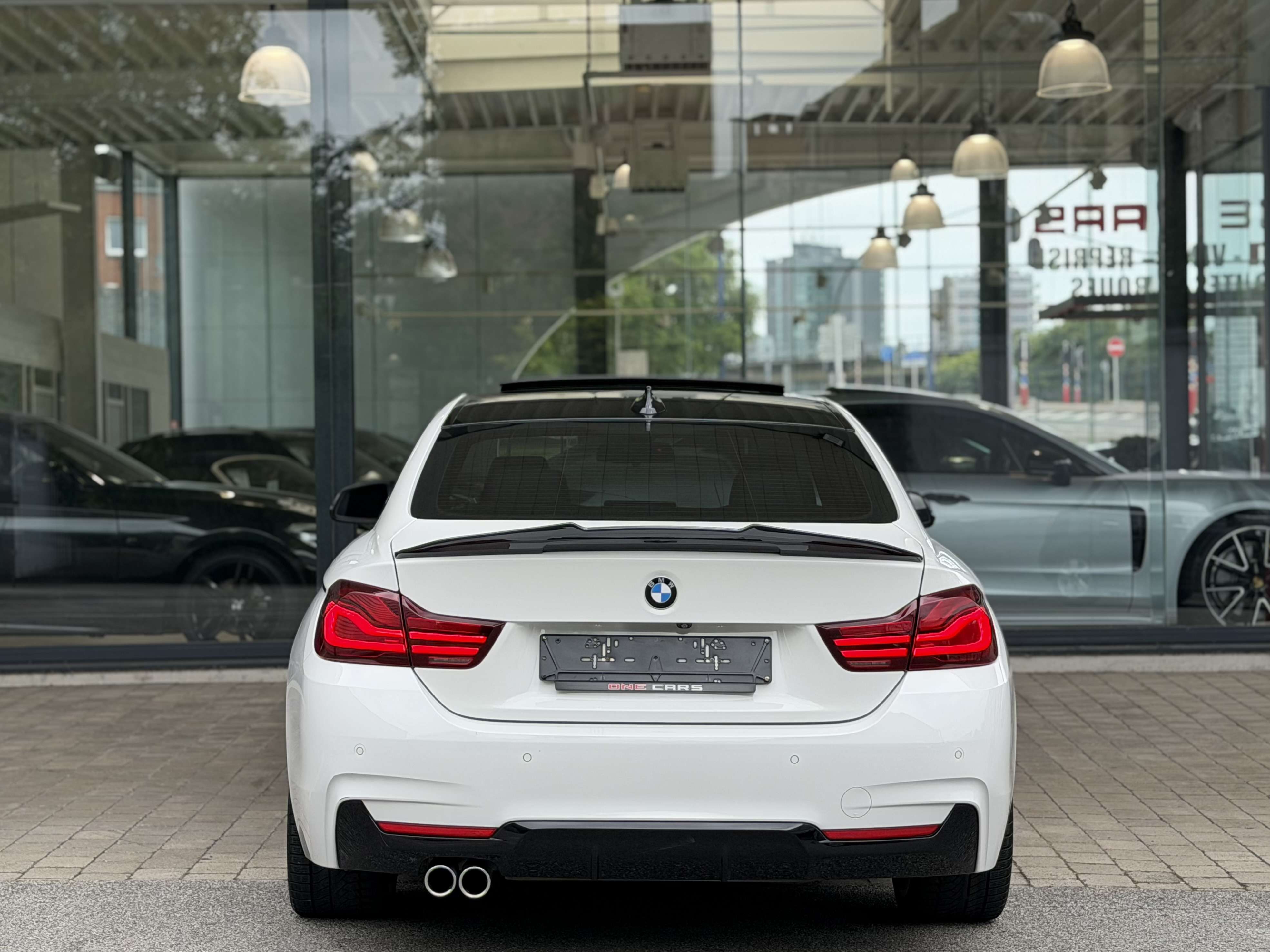 BMW 430 iA Coupé (PACK M Performance) COCKPIT-CARPLAY-CAMERA-TOE-CUIR-GPS-JA19P-GAR 12MOIS