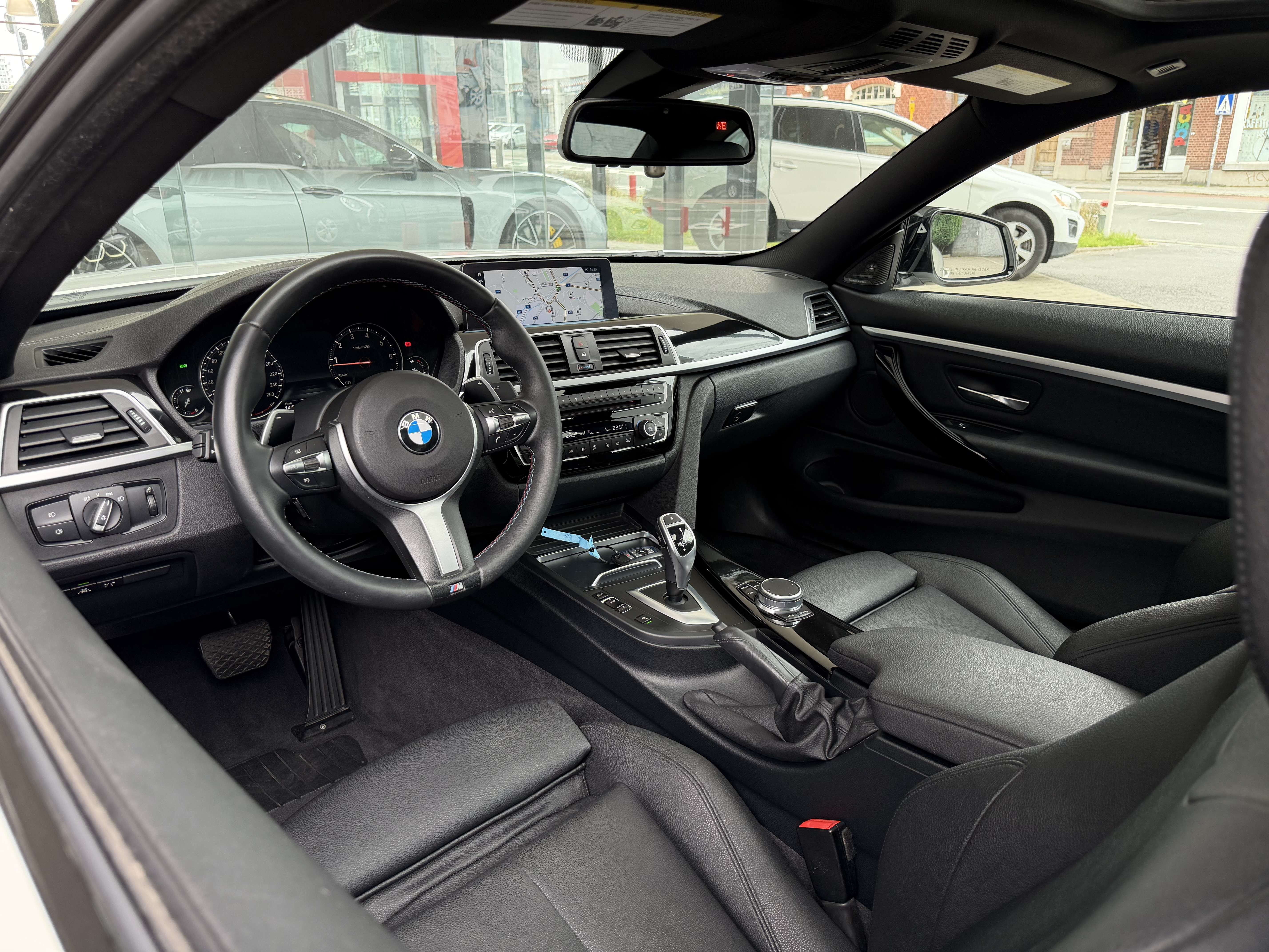 BMW 430 iA Coupé (PACK M Performance) COCKPIT-CARPLAY-CAMERA-TOE-CUIR-GPS-JA19P-GAR 12MOIS