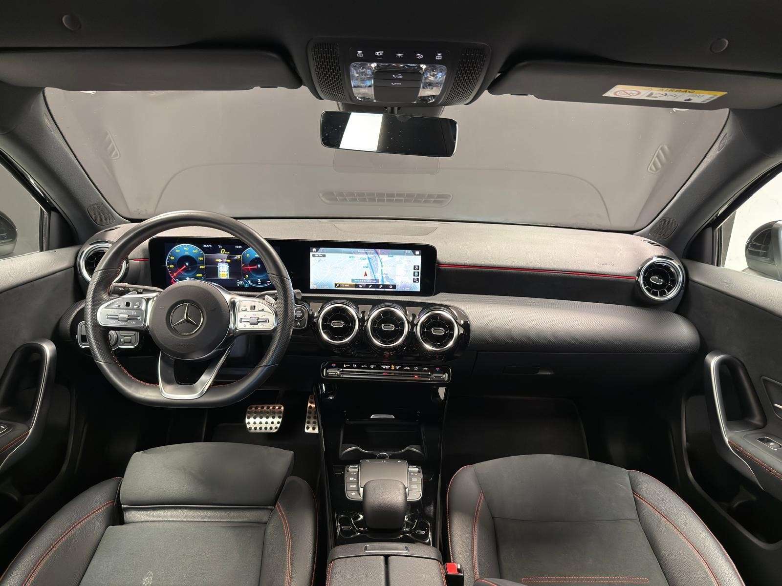 Mercedes-Benz A 180 A 180 d AMG Line**BOITE-AUTO*GPS+CAMERA*LED*CUIR*G