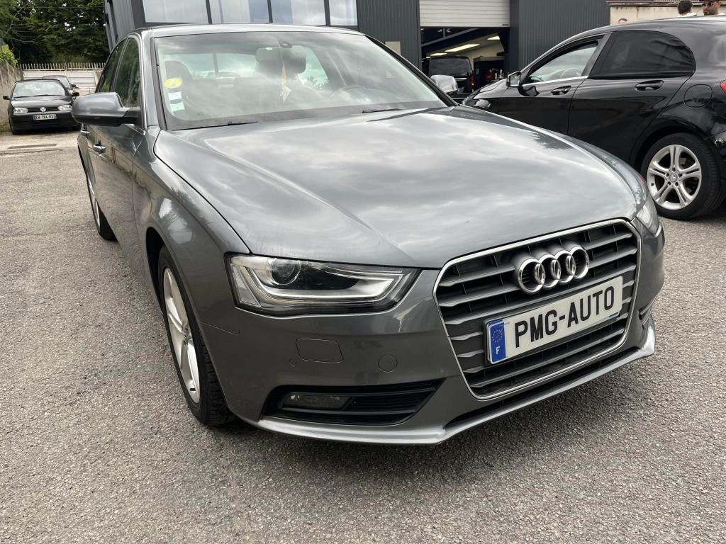Audi A4 Quattro 2.0 TDI DPF - 177 BV S-tronic 2008 BERLINE Ambition Luxe PHASE 2