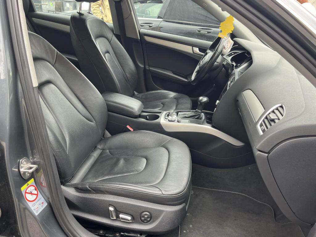 Audi A4 Quattro 2.0 TDI DPF - 177 BV S-tronic 2008 BERLINE Ambition Luxe PHASE 2