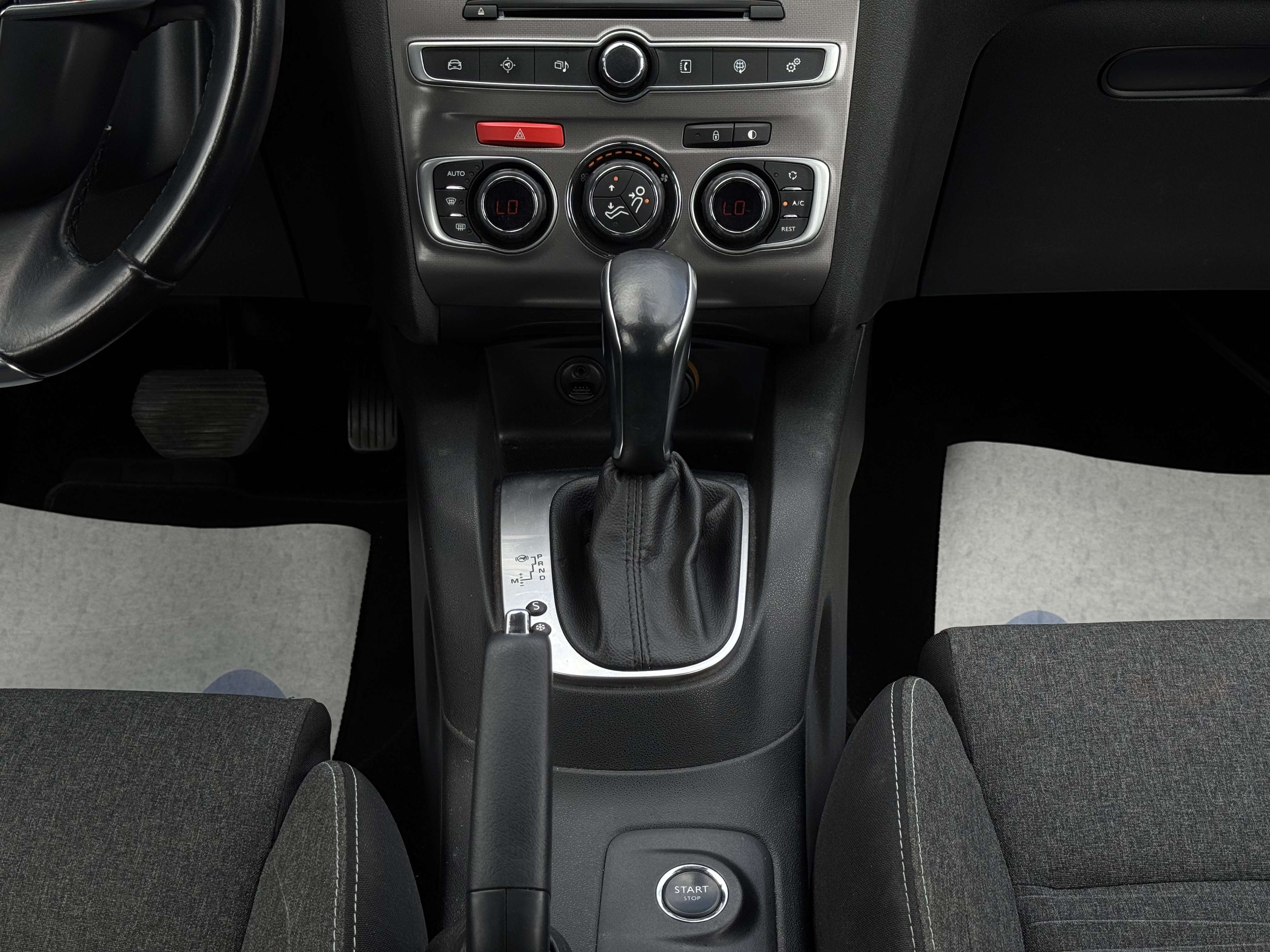 Citroen C4 1.2 */* BOITE AUTO+GPS+CAPTEUR AV-ARR */*
