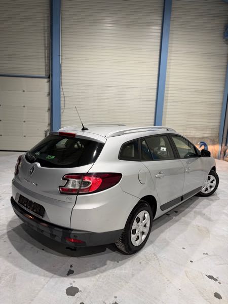 Renault Megane III (3) ESTATE 1.5 DCI 110 ENERGY LIFE ECO2