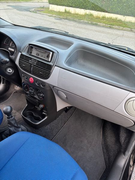 Fiat Punto II (2) 1.2 8V CULT II 3P