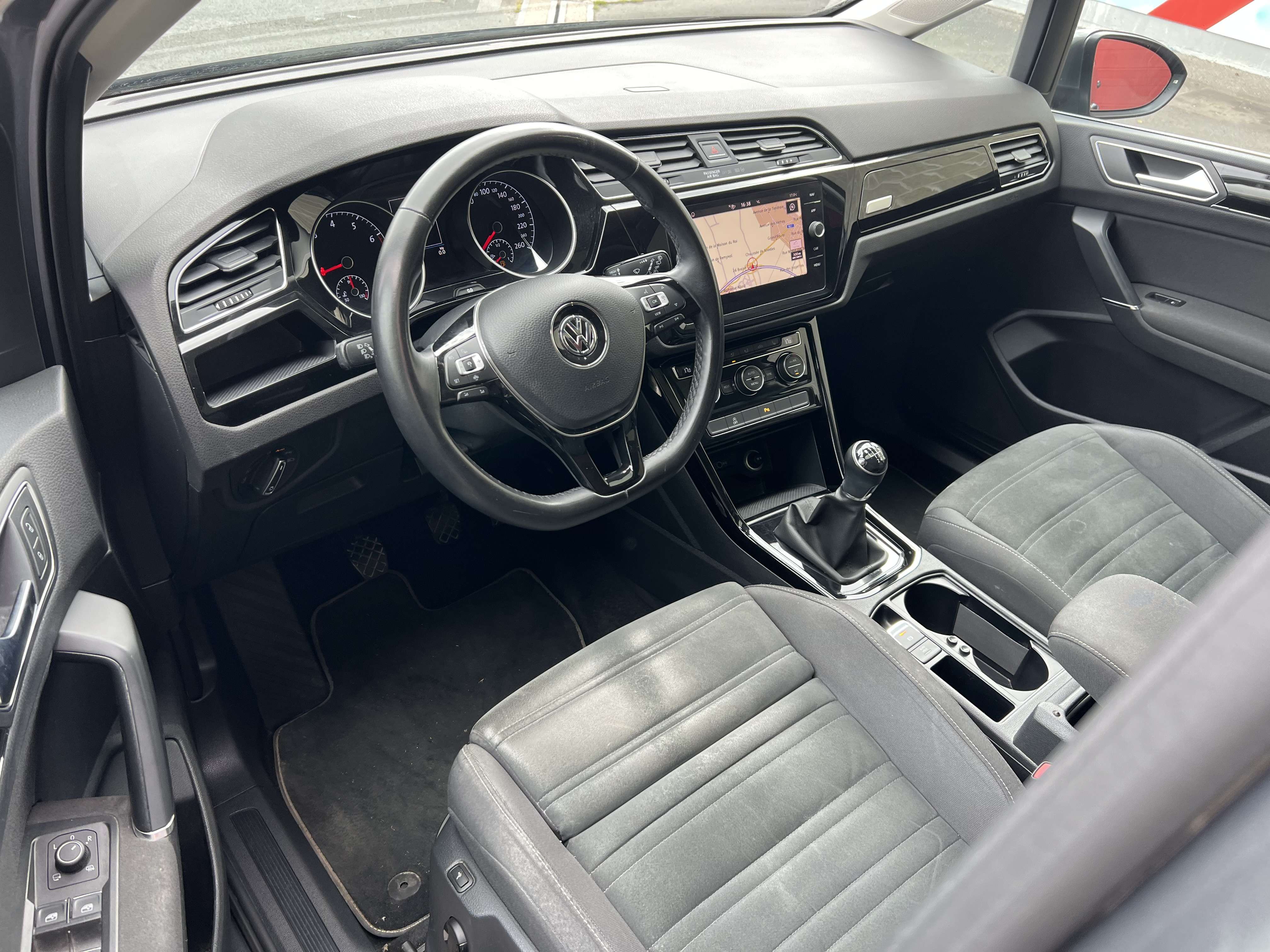 Volkswagen Touran 1.0 TSI Highline OPF /7 PLACES +NAVI +PANORAMIQUE