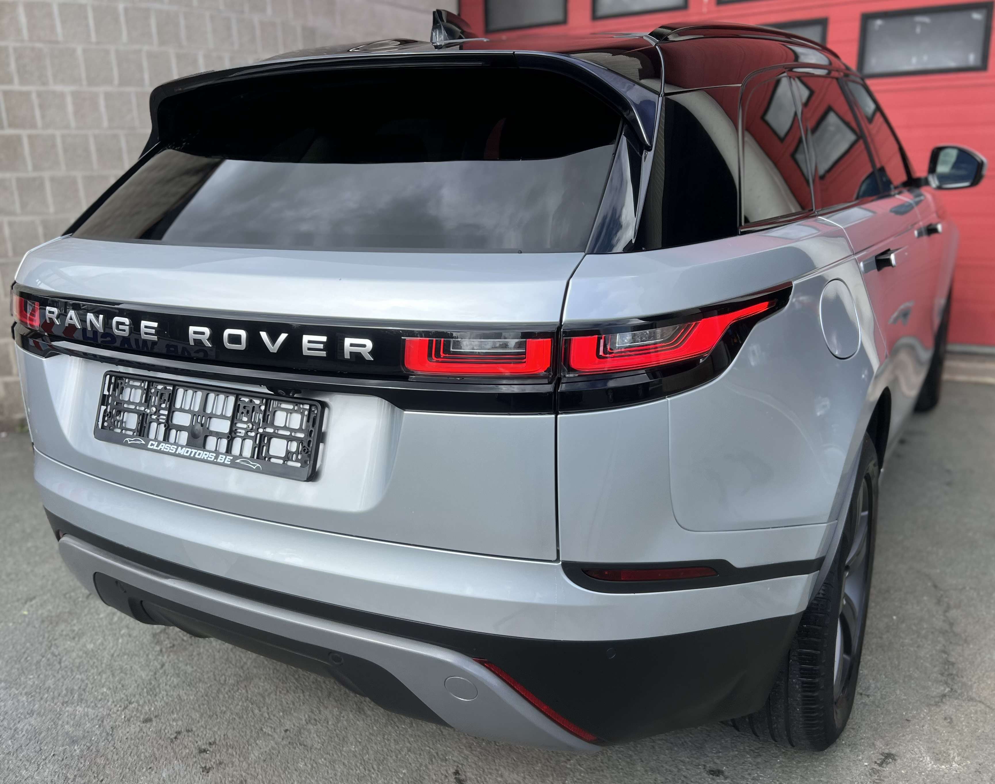Land Rover Range Rover Velar 2.0 TD4 HSE + CAR-PASS + CAMÉRA + NAVI + PANO