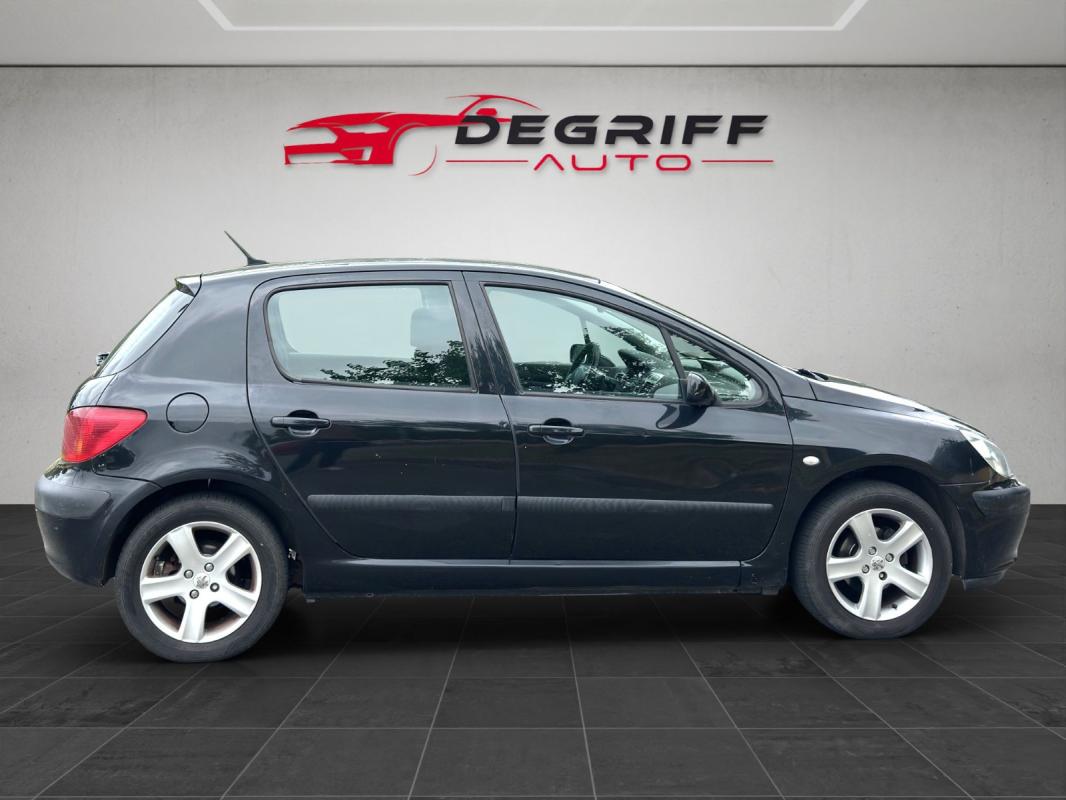 Peugeot 307 1.6i 16V XR Présence