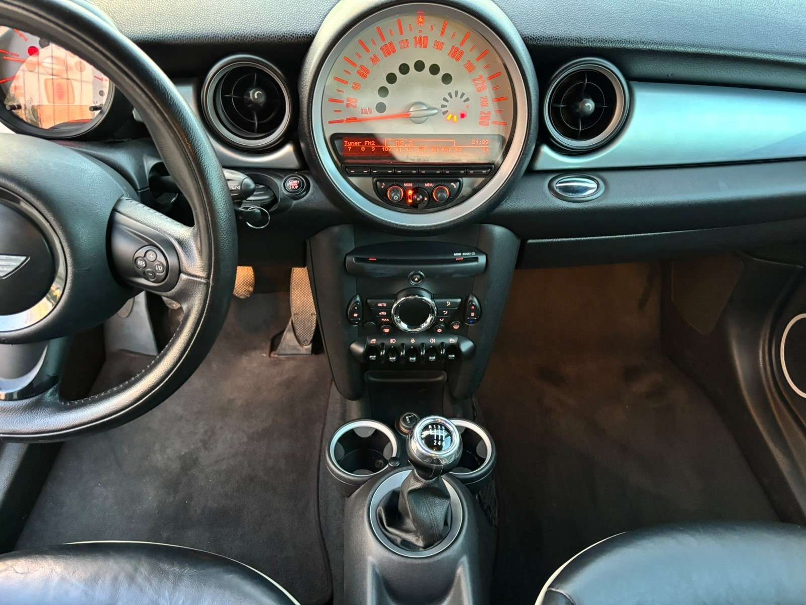 MINI Cooper D Mini 1.6 D Cooper