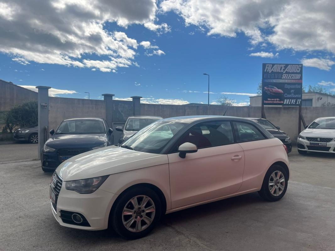 Audi A1 1.6 TDI 90 CHEVAUX TRÈS PROPRE - ENTIÈREMENT RÉVISÉE ET GARANTIE 12 MOIS EN EUROPE