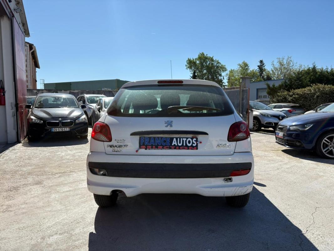 Peugeot 206+ 1.1i 60CH ESSENCE DE 2009 - ENTIÈREMENT RÉVISÉE & GARANTIE 12 MOIS EN EUROPE