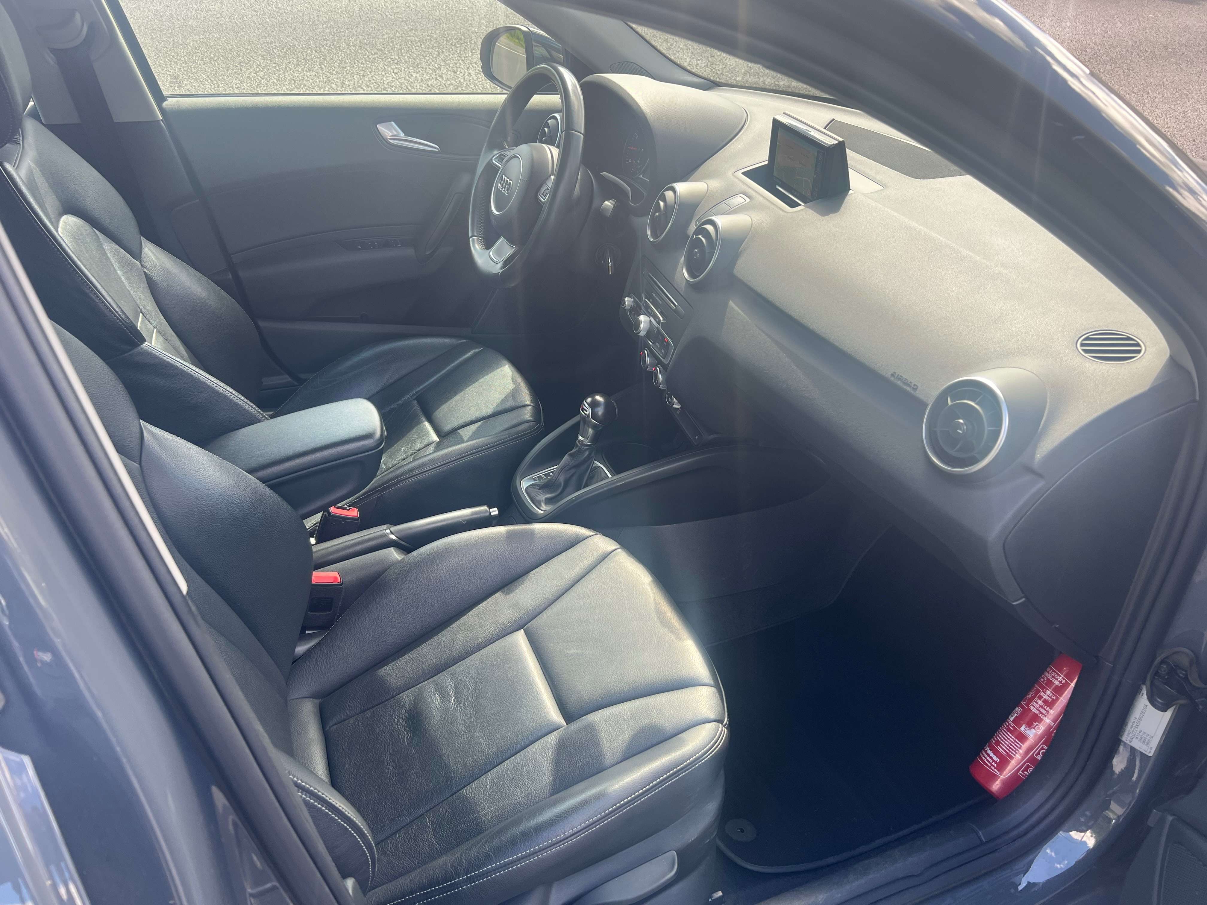 Audi A1 Sportback 1.0 TFSI Sport S tronic GPS CUIR SIÈGES SPORT CHAUFFANTS GARANTIE CRÉDIT 100%