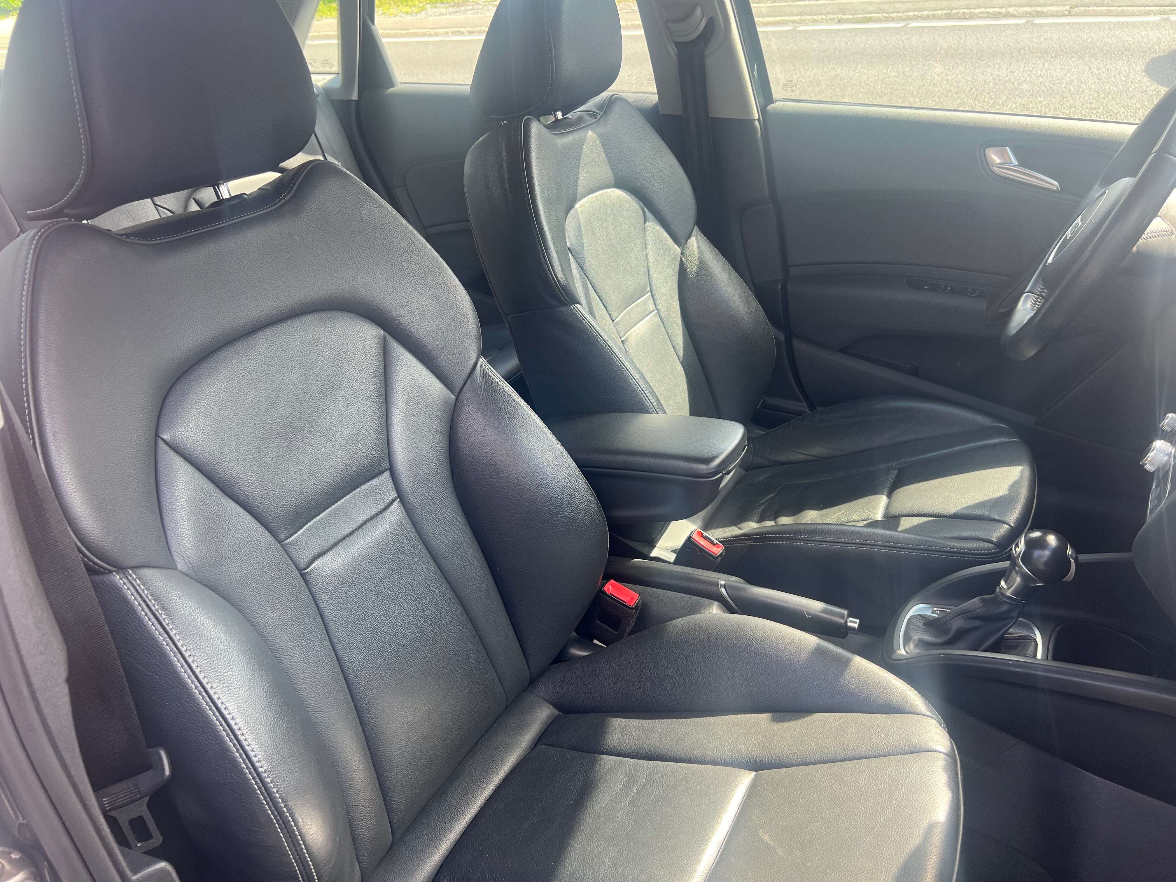 Audi A1 Sportback 1.0 TFSI Sport S tronic GPS CUIR SIÈGES SPORT CHAUFFANTS GARANTIE CRÉDIT 100%