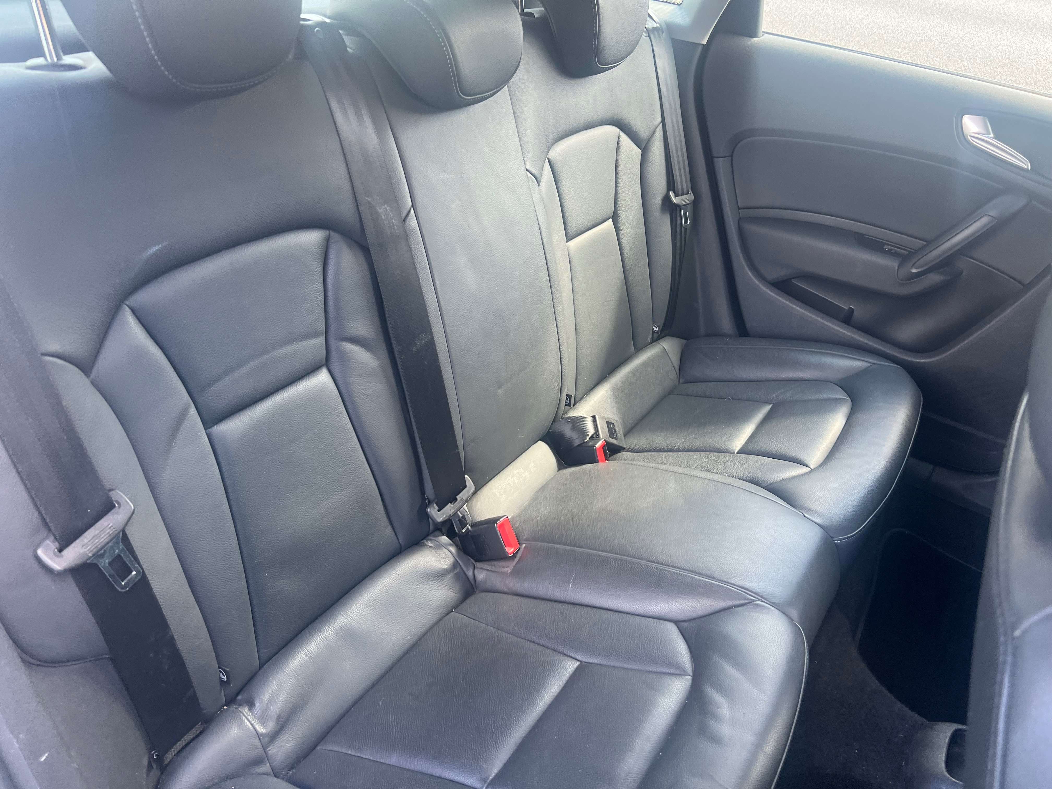 Audi A1 Sportback 1.0 TFSI Sport S tronic GPS CUIR SIÈGES SPORT CHAUFFANTS GARANTIE CRÉDIT 100%