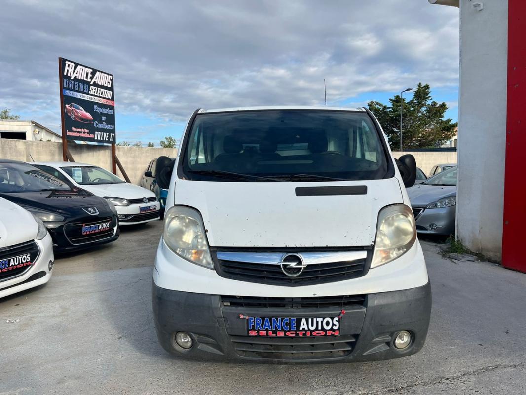 Opel Vivaro 2.0L CDTI 114 CH 3 PLACES DIESEL - ENTIÈREMENT RÉVISÉE ET GARANTIE EN EUROPE