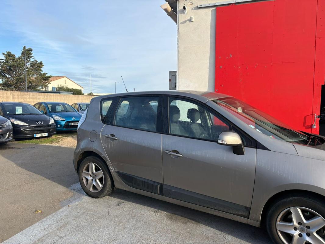Renault Scenic PHASE 2 1.5L DCI 110 CH - GPS, 4 PNEUS NEUF ENTIÈREMENT RÉVISÉE & GARANTIE 12 MOIS