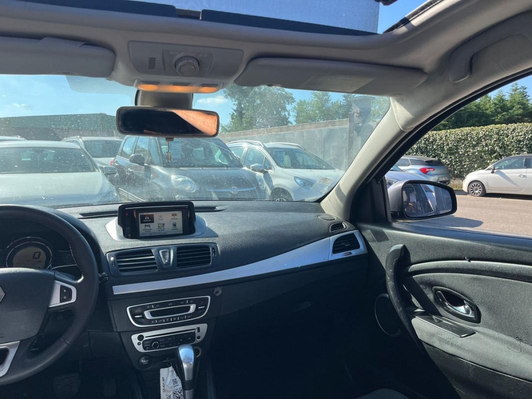 Renault Megane III BREAK 1.5L DCI 110 CH DIESEL - GPS TRES PROPRE RÉVISÉE ET GARANTIE 12 MOIS EUROPE