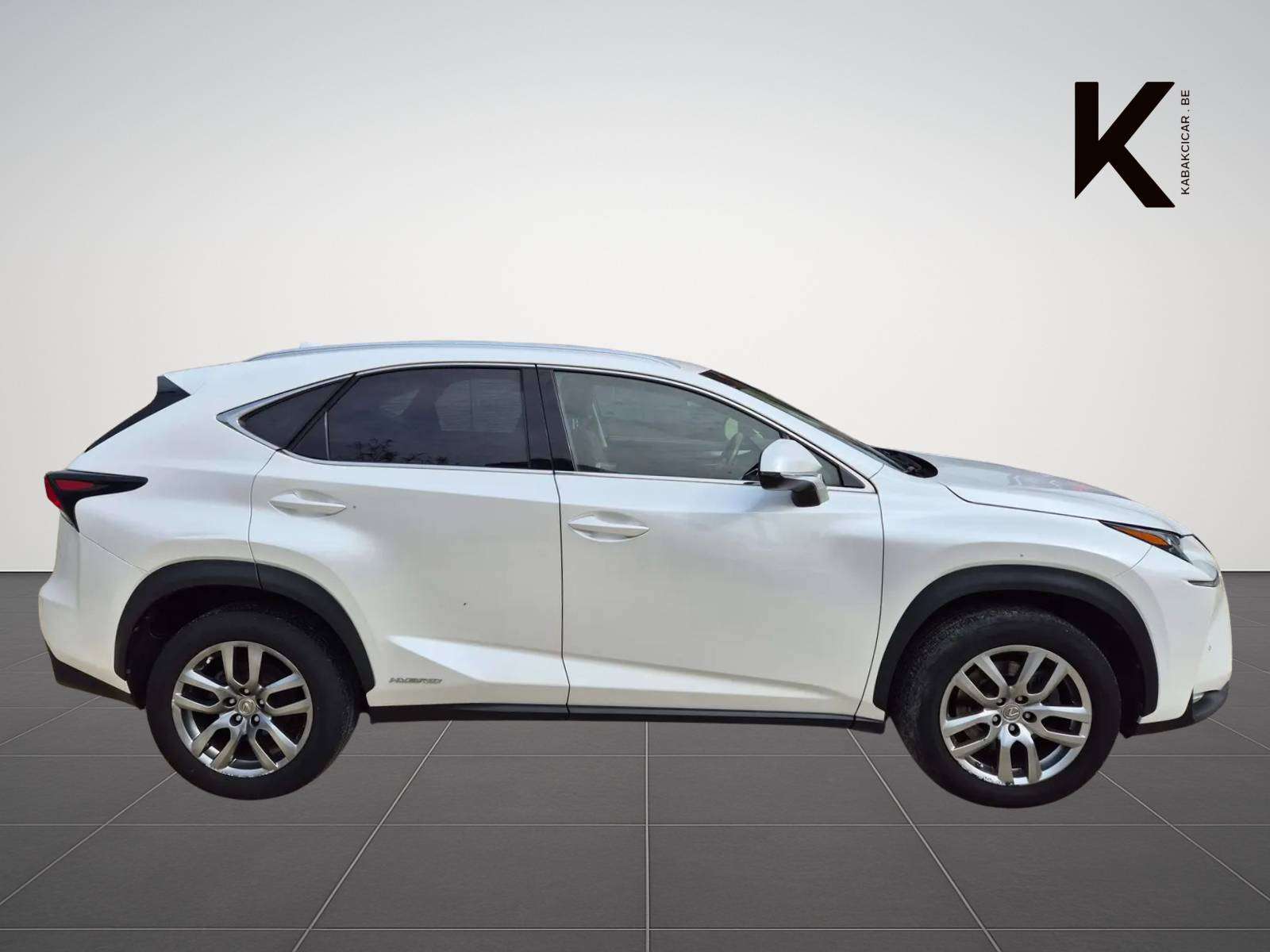 Lexus NX 300h 2.5i FWD Executive // HYBRID//CARNET/GARANTIE 12M