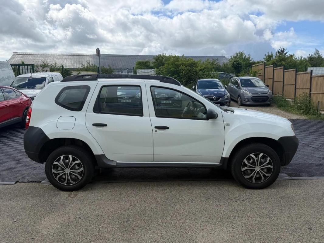 Dacia Duster 1.6 105 LAUREATE 4X2 ENTRETIEN COMPLET RENAULT-RIEN A PREVOIR-VEHICULE ECONOMIQUE