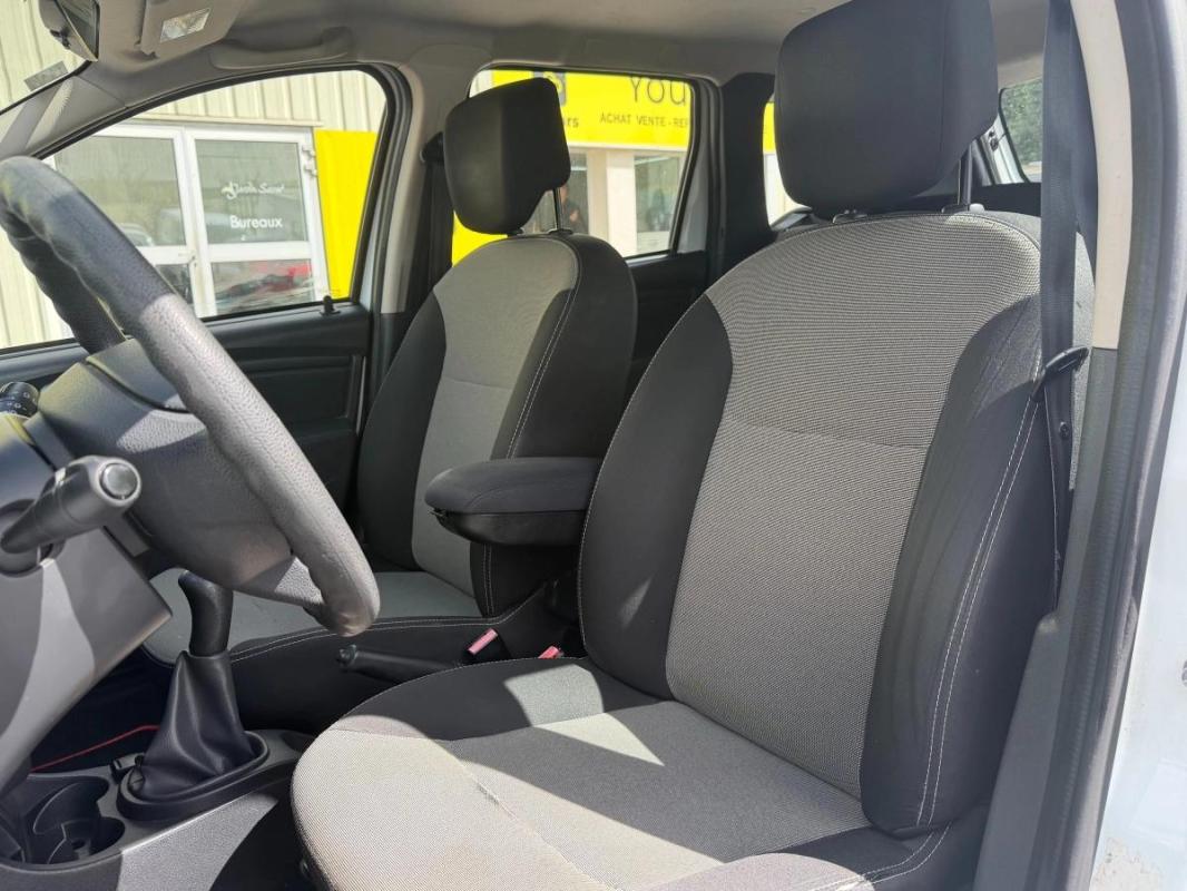 Dacia Duster 1.6 105 LAUREATE 4X2 ENTRETIEN COMPLET RENAULT-RIEN A PREVOIR-VEHICULE ECONOMIQUE