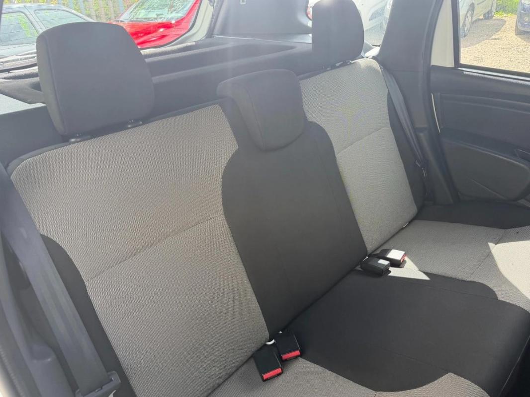 Dacia Duster 1.6 105 LAUREATE 4X2 ENTRETIEN COMPLET RENAULT-RIEN A PREVOIR-VEHICULE ECONOMIQUE