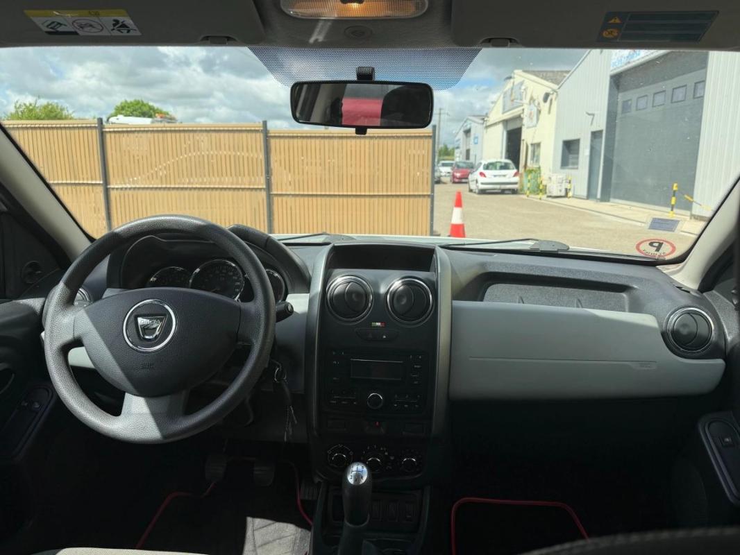 Dacia Duster 1.6 105 LAUREATE 4X2 ENTRETIEN COMPLET RENAULT-RIEN A PREVOIR-VEHICULE ECONOMIQUE