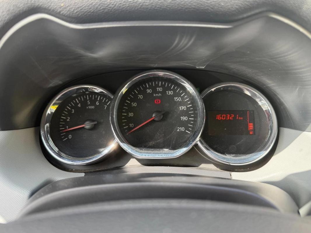 Dacia Duster 1.6 105 LAUREATE 4X2 ENTRETIEN COMPLET RENAULT-RIEN A PREVOIR-VEHICULE ECONOMIQUE