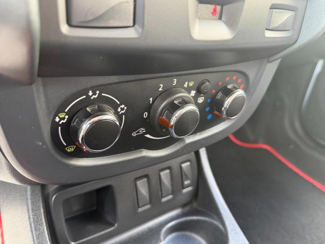 Dacia Duster 1.6 105 LAUREATE 4X2 ENTRETIEN COMPLET RENAULT-RIEN A PREVOIR-VEHICULE ECONOMIQUE