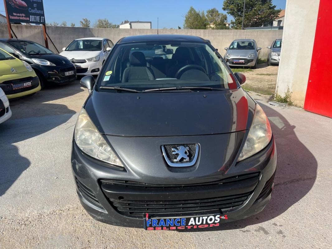 Peugeot 207 PHASE 2 1.4 HDI 70 CH – ENTIÈREMENT RÉVISÉE ET GARANTIE 12 MOIS EN EUROPE