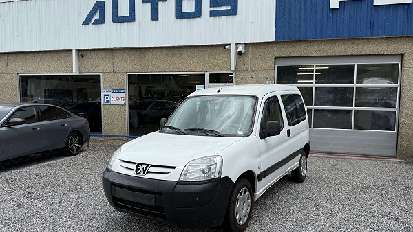 Peugeot Partner 1.6 HDi 5 PLACES DOUBLE PORTES COULISSANTES TRES BON ETAT