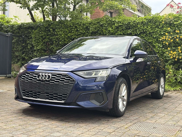 Audi A3 30TFSI S Tronic 12mois Garantie)