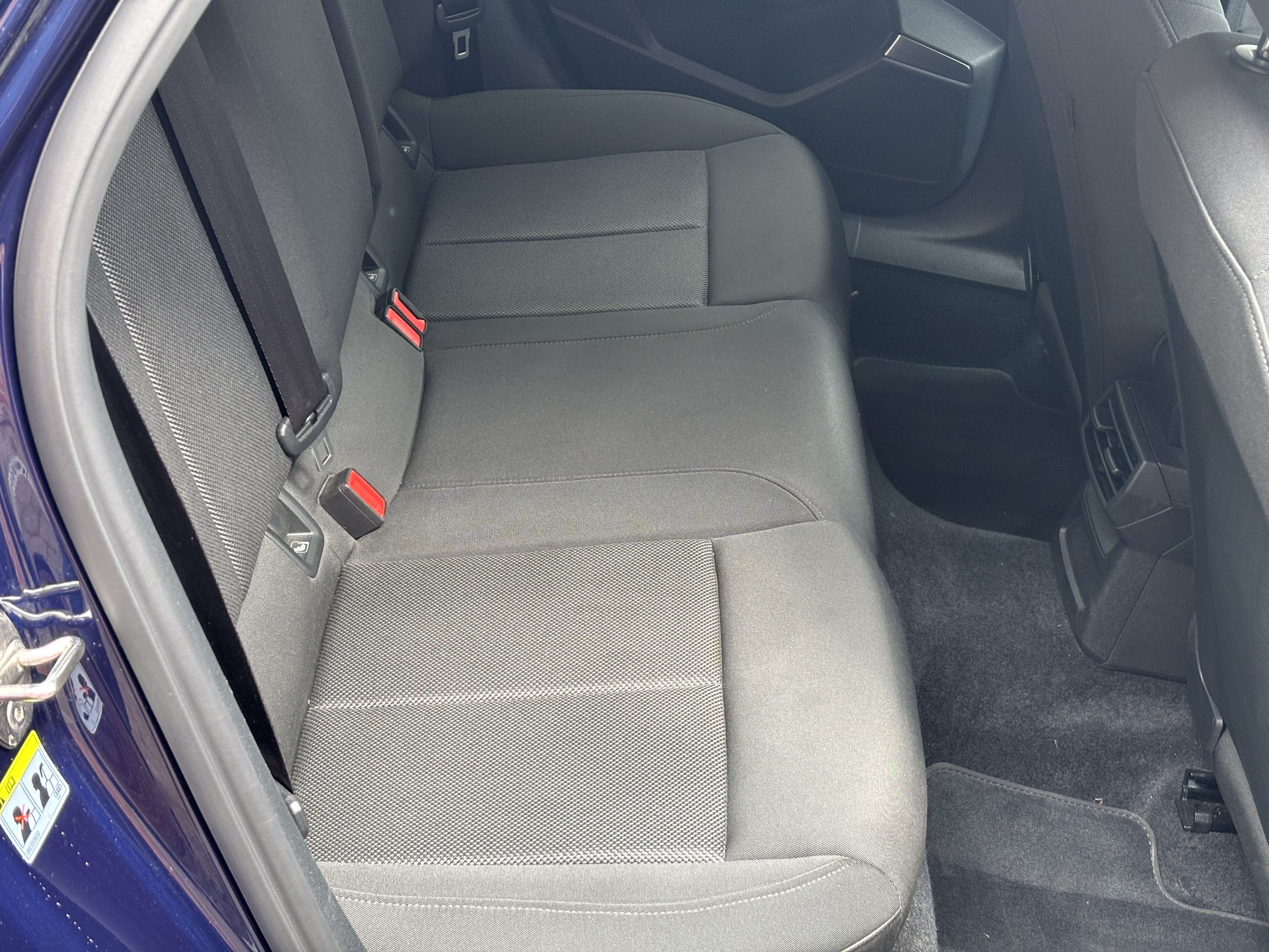Audi A3 30TFSI S Tronic 12mois Garantie)