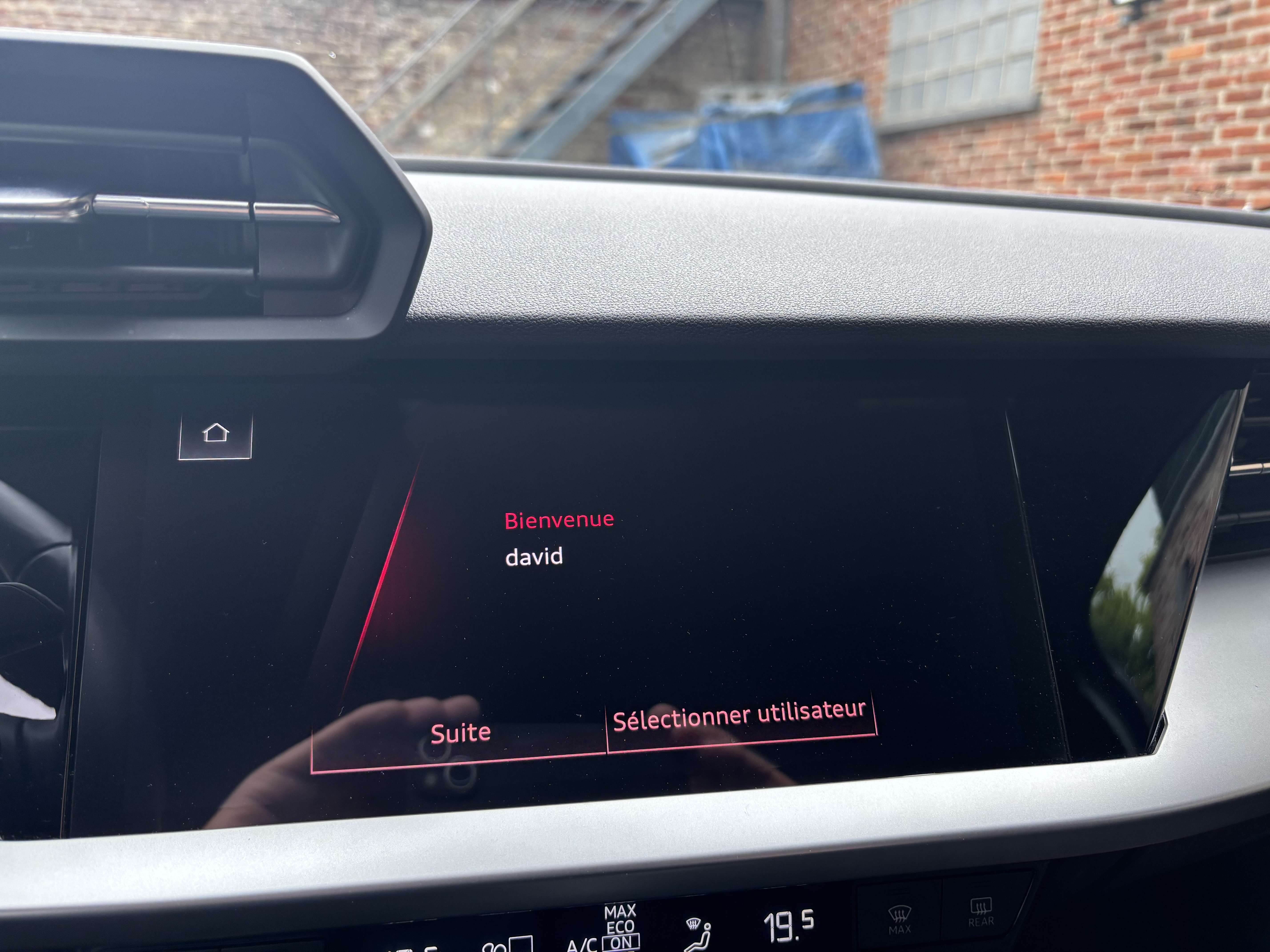 Audi A3 30TFSI S Tronic 12mois Garantie)