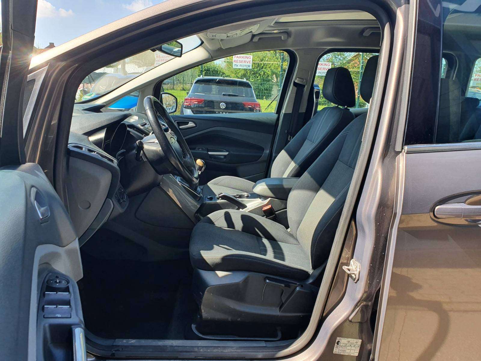 Ford Grand C-Max 🟢1.6 DIESEL 95CV - 1ER MAIN - FULL CARNET - TOIT PANO OUVRANT