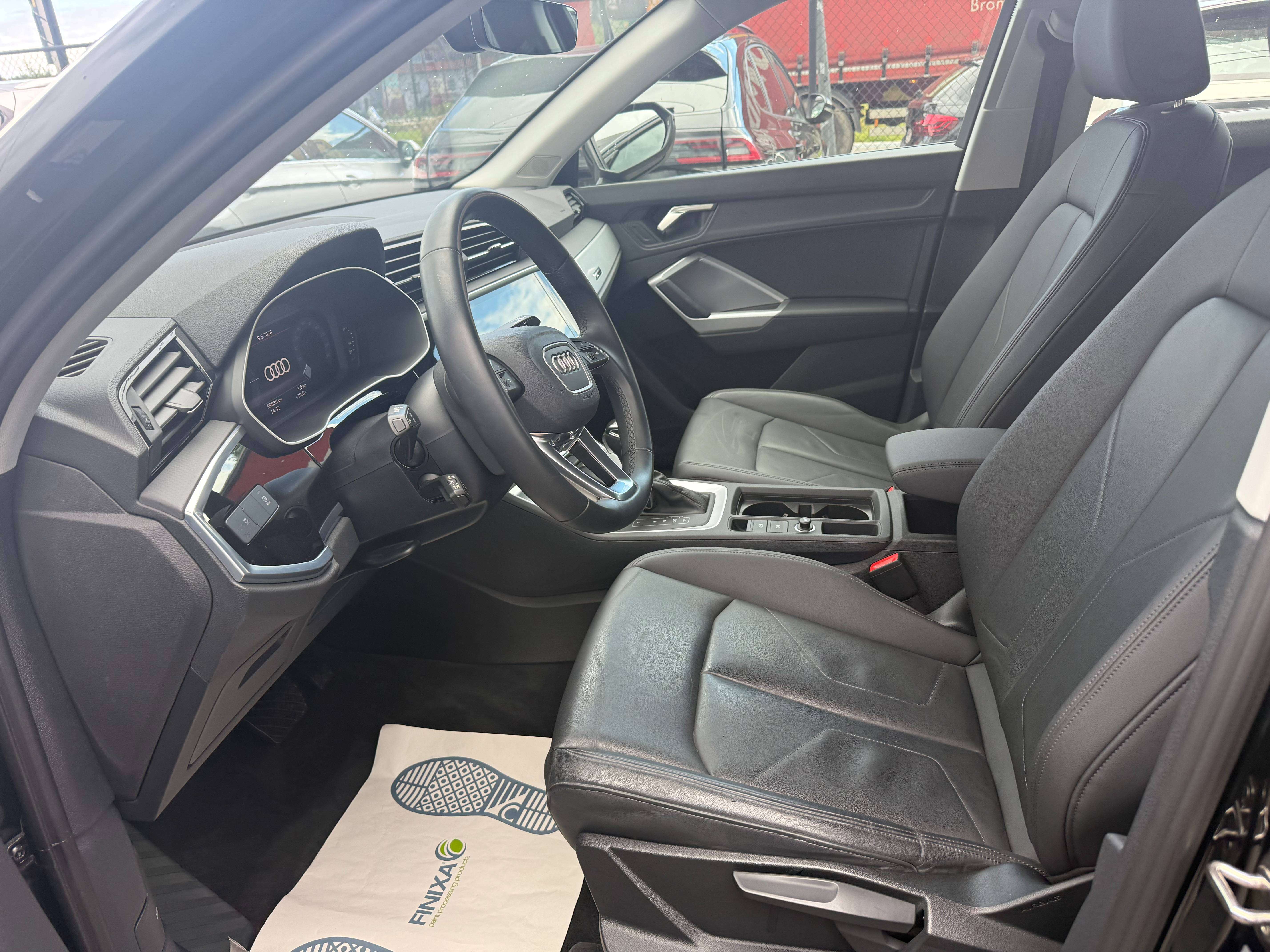 Audi Q3 Q3 PHEV 45 TFSIe  S tronic (180 kW)/Navi/Leder/lane assist/cruise ct/zetelverwarmingpdc V&A